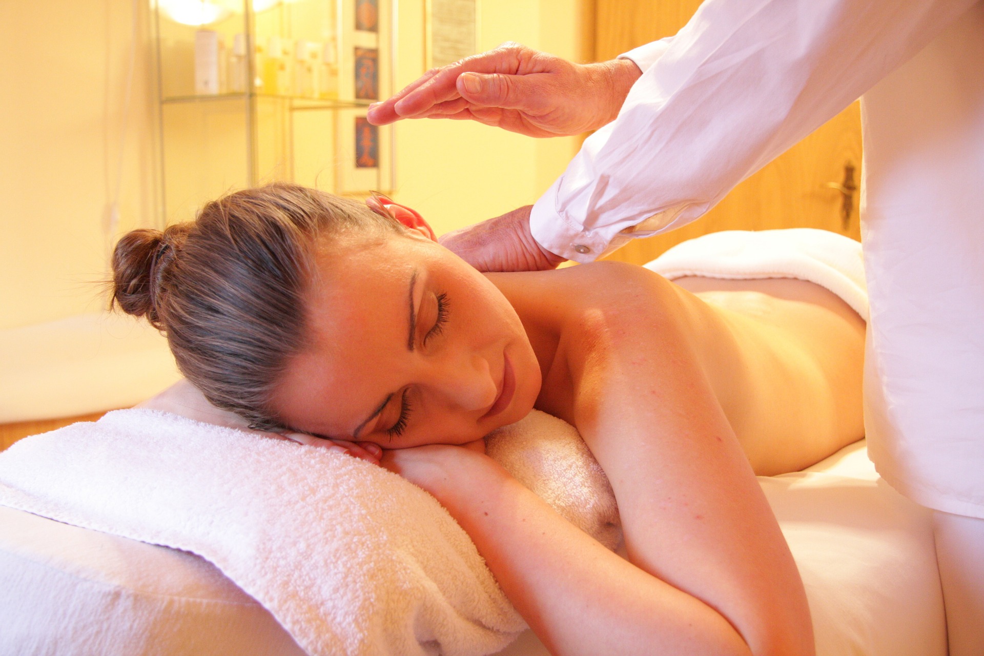 strefa spa- masaże relaksacyjne, masaże kobido, masaże stóp i inne 